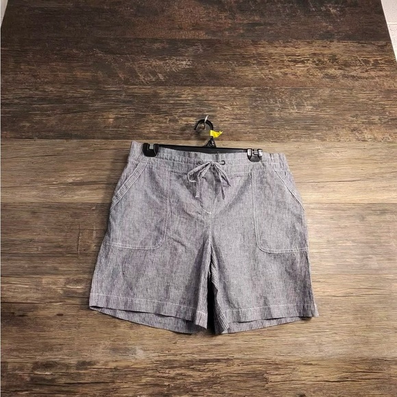 Talbots Gray Striped Women's Shorts - Picture 1 of 7